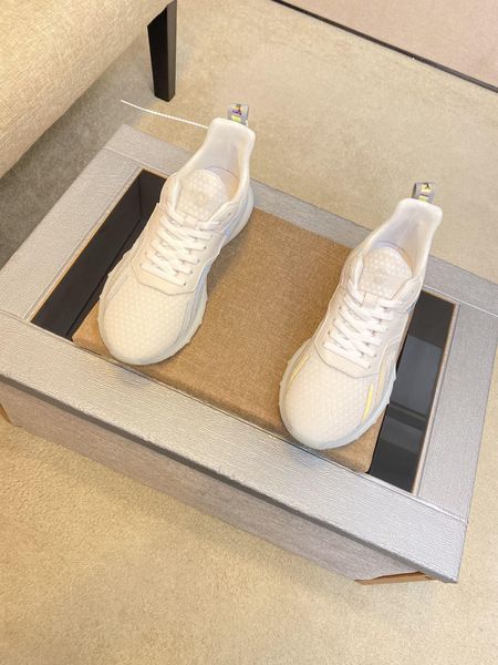 

the latest luxury designer shoes for men in 2020 ultrapace r sneakers, comfortable, breathable and smooth leather, Black