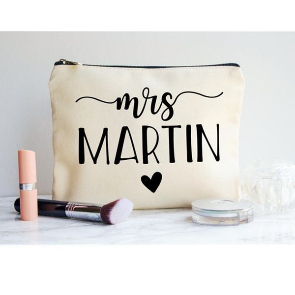 

custom name heart bride makeup bag maid of honor cosmetic bags team bride make up bags bridal pouch unique gift for bachelorette