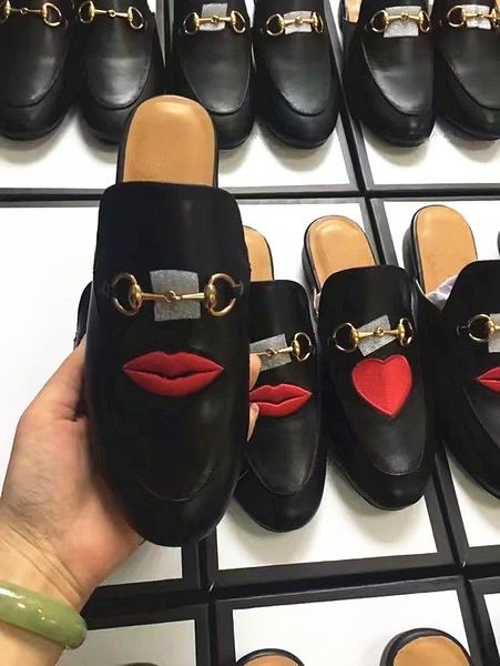 

hipping 2020 new arrived womens slippers with original box beach flip flops slipper fitflops white/black 200122