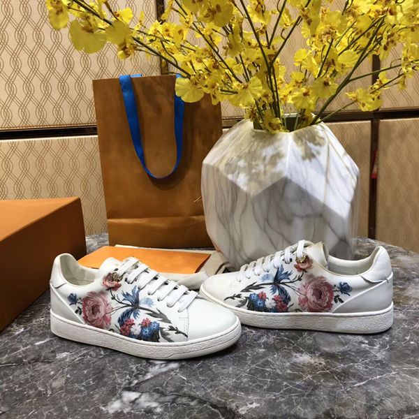 

designer for women carefully printed leather shoes casual shoes luxury fashion outdoor shoes white/silver 05, Black