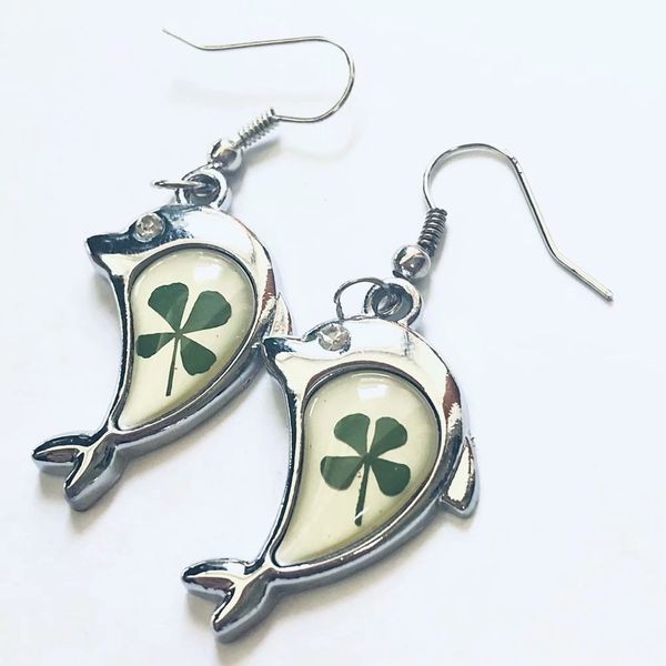 

yqtdmy vogue brand four leaf clover charming dolphin style design earring, Silver