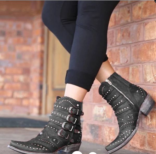 

2019 woman boots short boots rivet buckle, Black