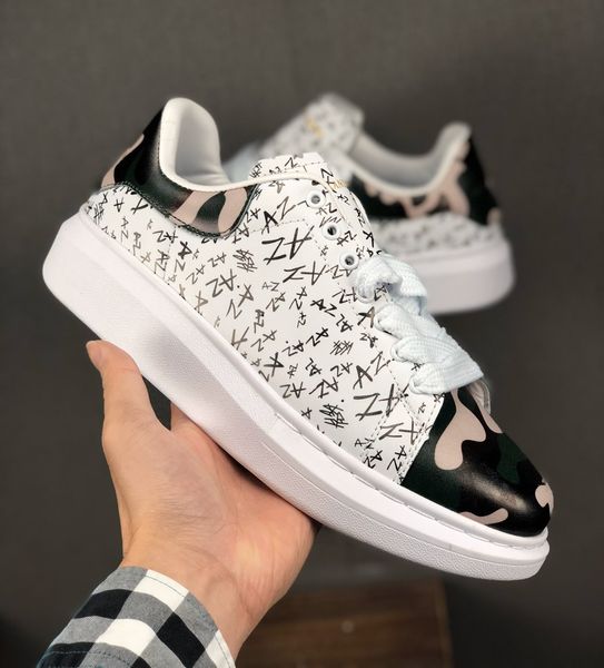 

new designer luxury mens womens fashion comic luxury leather platform shoes flat casual shoes lady black red pink sneakers