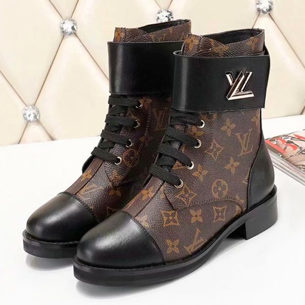 

2019 fashion joker martin boots autumn and winter outdoor thick heel women's booties velcro shoe non-slip boot, Black