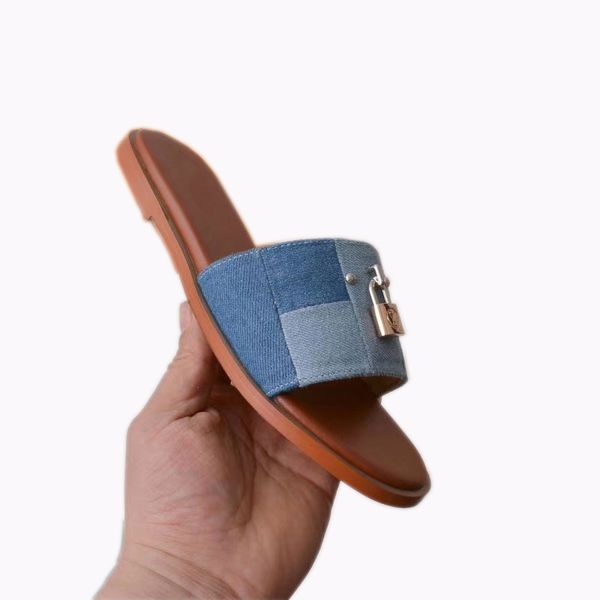 

2020 new designer luxury outdoor indoor leather printed ladies slippers fashion classic size 35-42 with box, Black