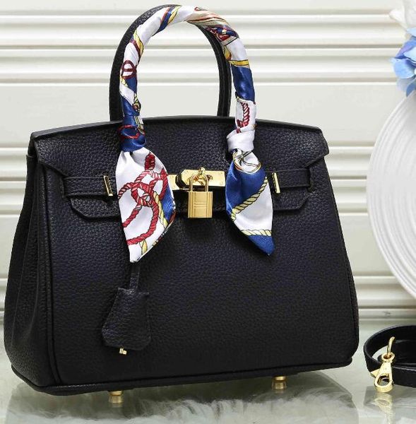 

Bolsa de Ombro vogue2018