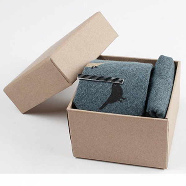 

wholesale mens cotton tie set 6cm necktie+handkerchief pocket square+tie clip+gift box set printed bird animal feather tie for men, Blue;white