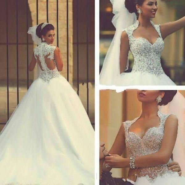 2020 de casamento de luxo New Sexy Vestidos Querida A linha Sparkling frisada Trem da varredura Arábia árabe Vestido de Noiva Hot Venda vestidos de noiva