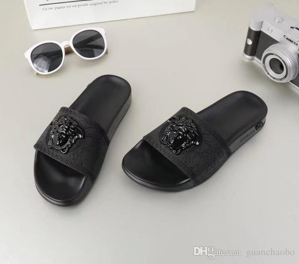 

234 brand men beach lide andal medu a cuff 2018 lipper women men black white red beach fa hion lip on de igner andal