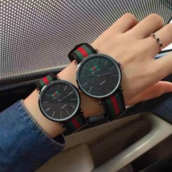 

Мужчина, женщина, мода Кварцевые часы 168