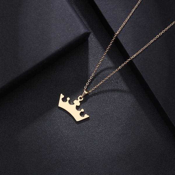 

dotifi stainless steel necklace for women man lover's cartoon crown gold and silver color pendant necklace engagement jewelry