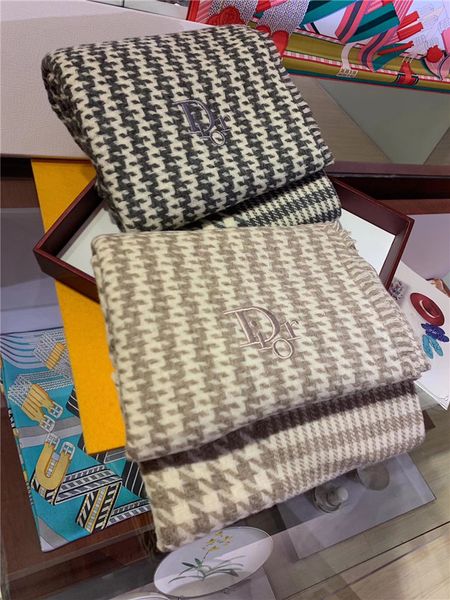 

2020 the new fashion luxury scarf qiubirg style autumn and winter thick scarf cashmere scarf size for men and women 200*80cm, Blue;gray