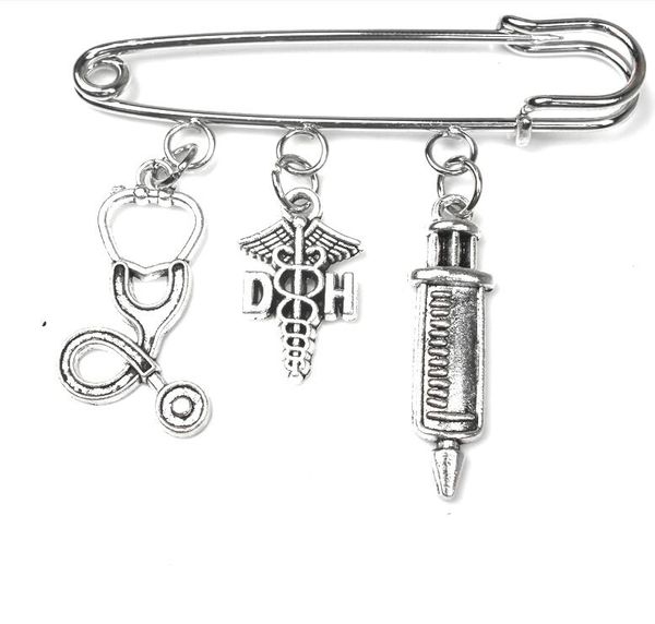 Neue Mode medizinische DH Logo Schlangenflügel Brosche, Spritze, Stethoskop Mode Amulett Antik Silber Anhänger Tasche Handwerk Schmuck Brosche 372