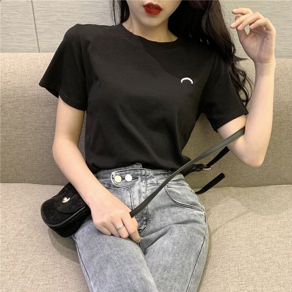 

duan xiu 2019 embroidered cotton t- jacket cotton t-shirt round collar embroidered versatile base shirt loose female, White
