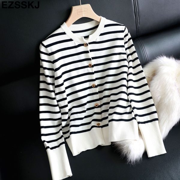 

2019 new spring autumn striped sweater cardigan women lady cardigan long sleeve o-neck casual metal button coat jacket, White