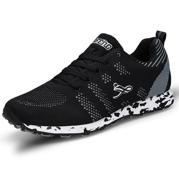 

flying weaving breathable training running shoes men and women light wear resistant net sports shoes