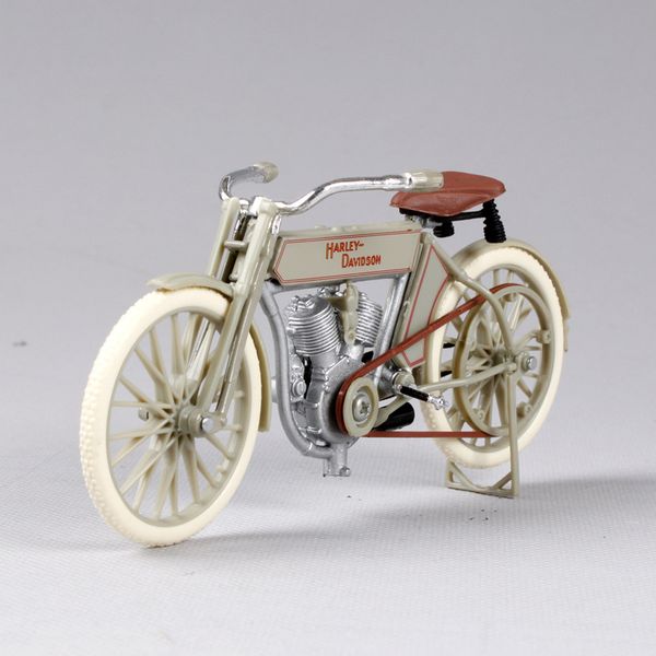 

maisto alloy harley motorcycle model toys, retro classic cars , 1:18, high simulation, kid' party birthday gift, collecting, home decor