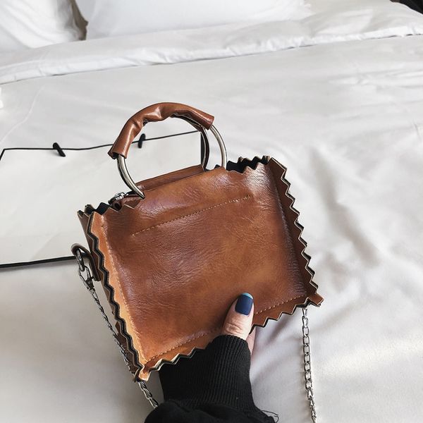 

retro simple chain messenger bag 2019 new leather chain cross body bags luxury handbags women bags designer shoulder bag a1