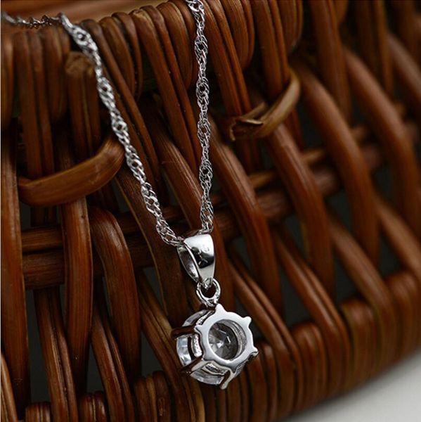 

wholesalsterling silver six claw crystal zircon pendant jewelry female models cute retro fashion crystal jewelry factory wholesale chainless