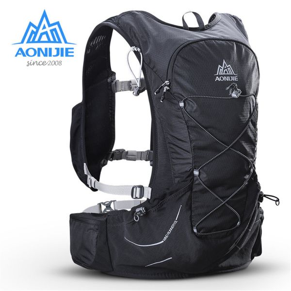 

aonijie outdoor lightweight hydration backpack rucksack bag with 3l water bladder for hiking camping running marathon race