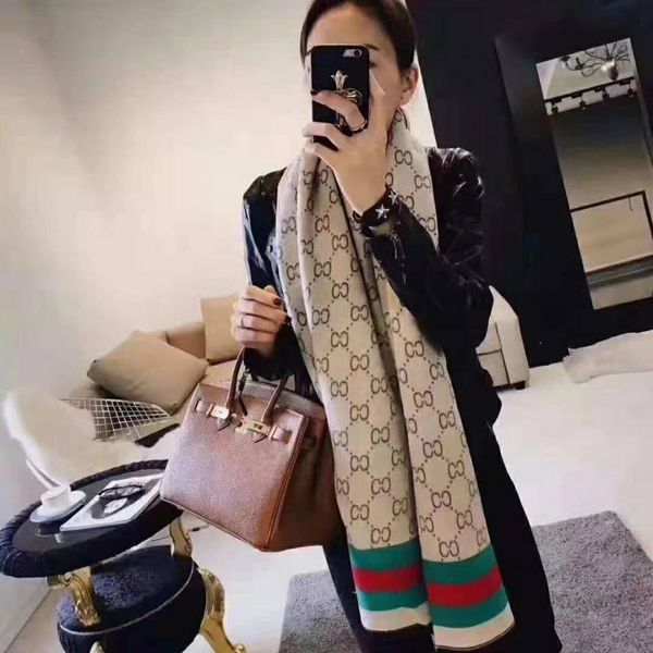 

2019 beautiful popular beautiful men women autumn and winter wool knitted scarf monogram flower scarf shawl, Blue;gray