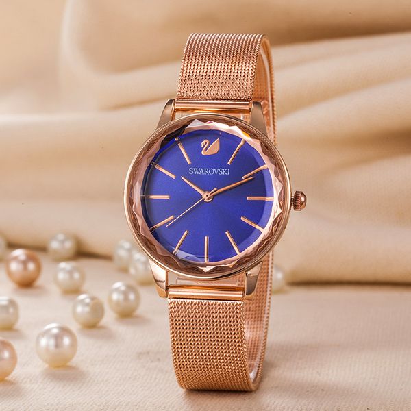 

2020 luxury fashion women's watch rose gold stainless steel women's watch quartz designer watch, Slivery;brown