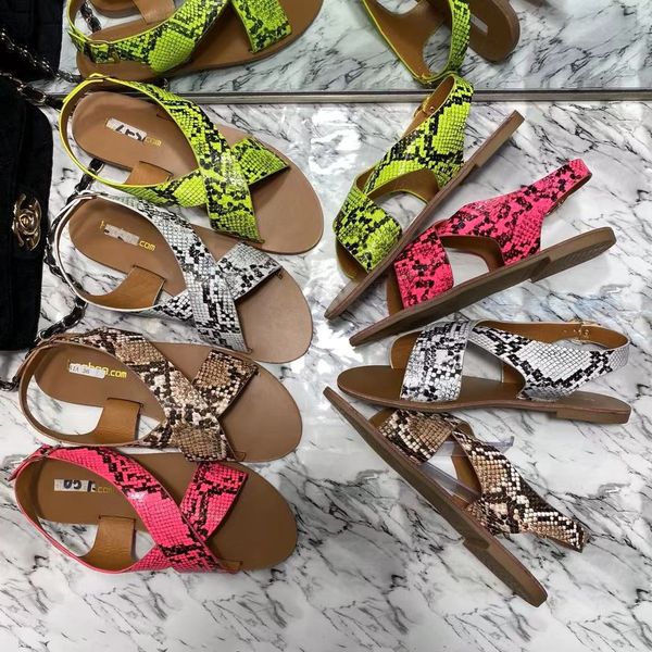 

20psc 2020 snakeskin new flat shoes european and american big-name explosion models summer female sandals fashion slippers dhldelivery, Black