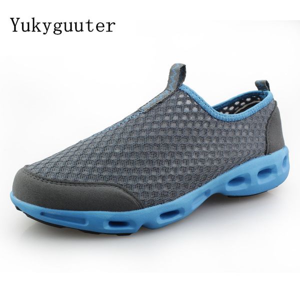 

man aqua shoes ultra-light quick-drying beach water river walking 2019 summer men flats breathable flotillas outdoor hiking