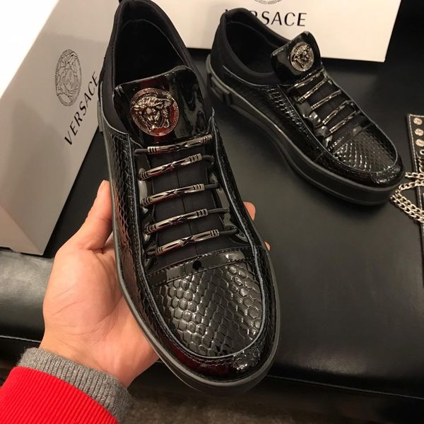 

Sapatos clássicos ikdksdkiern