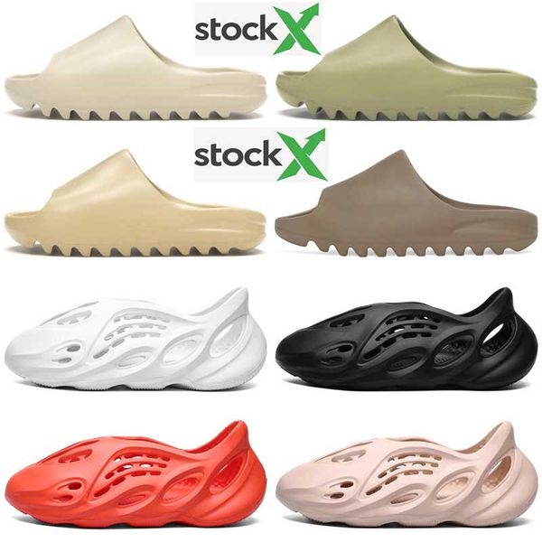 

2020 kanye west foam runner mens sandals slipper summer beach flip flop slide desert bone resin casual loafer shoes designer sneakers, Black