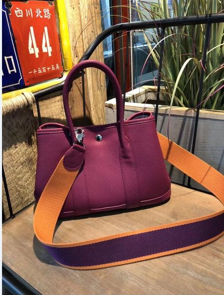

garden bag 2020 brand women totes all color genuine leather fashion lady handbag come with scarf and horse charm