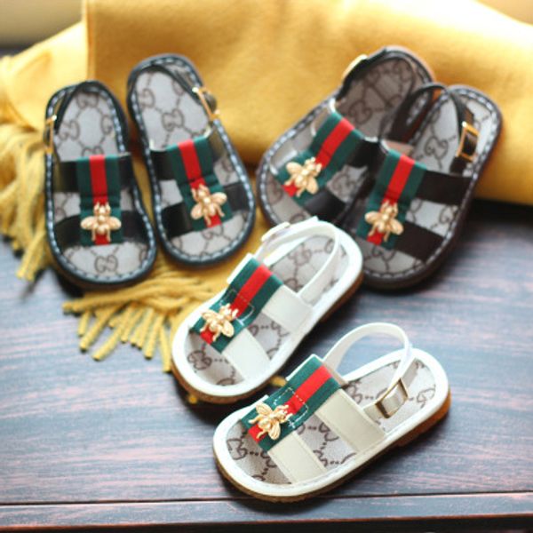 

girls luxury sandals children designer sandals with bee metal childrens summer fluat heel shoes children brand explosion shoes, Black;red