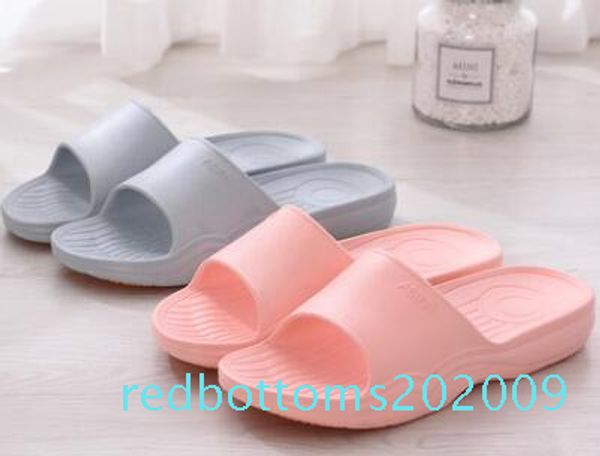 

2019 305 12 indoor black red lightweight men shoes solid color men big size classic slipper r09
