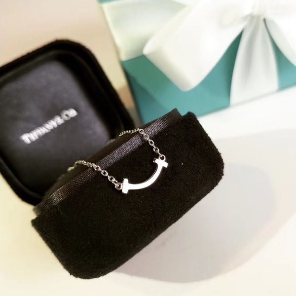 

2020 wedding accessories luxury jewelry necklace chain metallic gemstone pendant necklace new geometric pendant for ladies, Silver