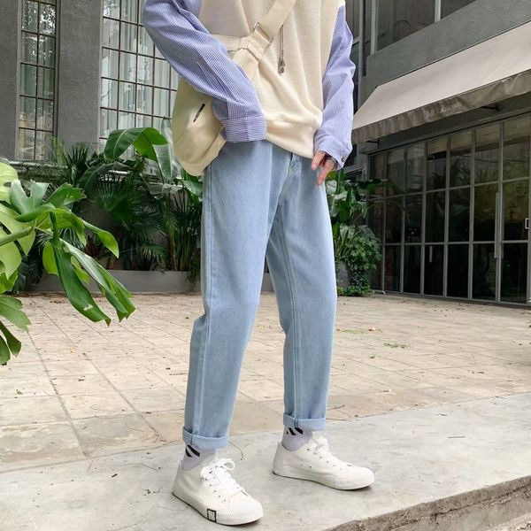 

wholesale 2020 fashion teenagers denim light blue jeans men's korean loose straight harem jeans hong kong youth pants