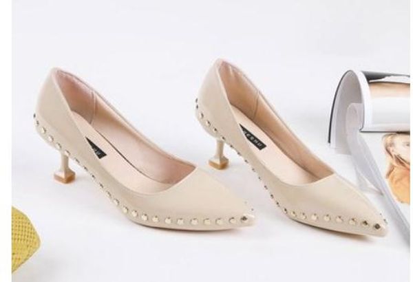 

2019 women's shoes in spring and autumn with new style middle heel fine heel pointed end @104, Black