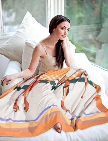 

thicking brand blankets 140&140cm 140&180cm cashmere wool luxury warm soft blankets smooth flannel blankets baby beddings swaddling blanket