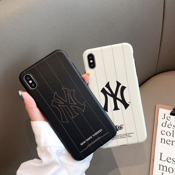 

luxury designer phone cases for iphone 11 pro max x xs max xr 6 6s 7 8 plus black and white fashion phone back cover