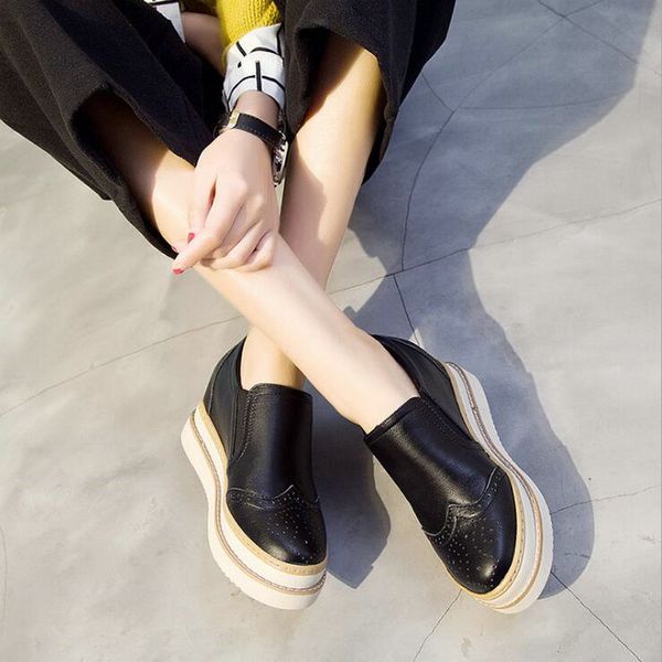

new arrival woman summer casual genuine leather thick sole shoes women creepers casual breathable flat platform shoes 2020, Black