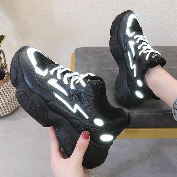 

светоотражающие модные кроссовки женщины вулканизируют обувь дышащая сетка женская обувь коренастые кроссовки скольжения на платформе кроссо, Black