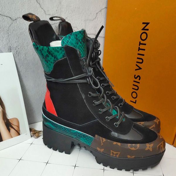 

high grade 2019 winter new short boots thick with high heel martin boots leather platform thick bottom classic locomotive boots, Black