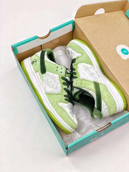 

с коробкой 2020 новый стрейнджлав х sb dunk low pro green chaussures кроссовки мужские женщин дизайнер спортивные тренажеры кроссовки ct2552