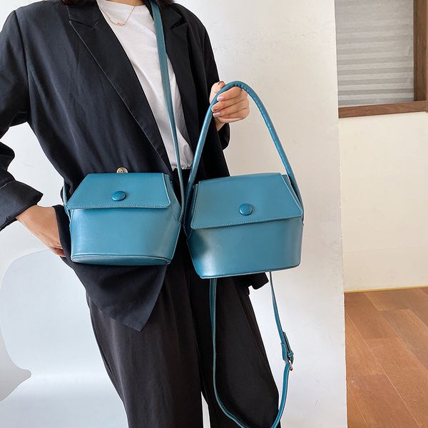 

small bag women's bag 2019 new korean fashion simple shoulder messenger retro fashion small square