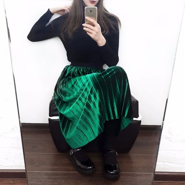 

длинная юбка женщины длинные юбки зима осень мода юбка линия velvet плиссированные юбки женщины сплошной упругие талии длинный женский e7953, Black