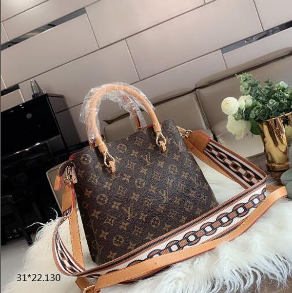 

2019 euramerican new fashion women's oblique women's shoulder bag handbag women's bag fashion messenger bag paris flower hand