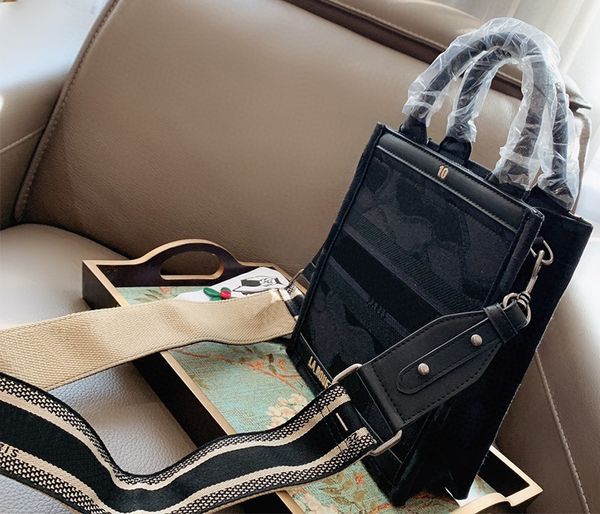 

хозяйственная сумка вышитая холст mini книга тотализатор высокого качества сумка сумка женщин мешки плеча мешок 2-2