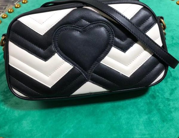 

wholesale original design purse,have different size,many other designed purse,wallet with fast delivery