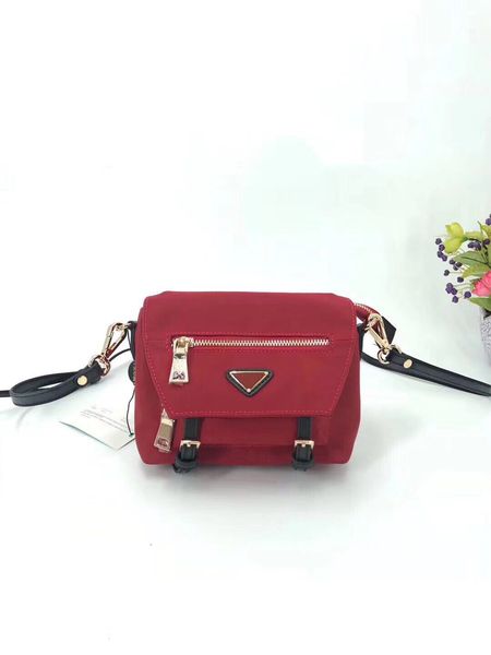 

ретро женская сумка 2018 новая волна европейский и американский холст перекинул пл