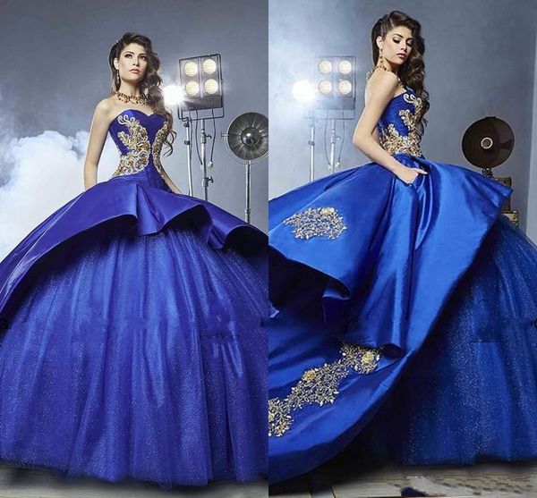 2024 Royal Blue Ball Kleid Quinceanera Kleider mit goldener Stickerei Peplum Schatz Masquerade Plus Size Sweet 16 Festzug Promkleider 403