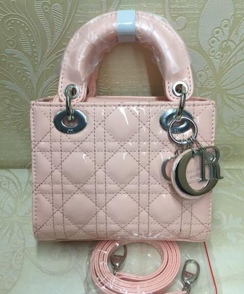 

Trend brand fa hion luxury bag europe america make up lana mark prince diana handbag houlder me enger bag de igner